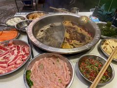 -憨铁匠老火锅(龙岗万科里店)