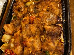 -老东镇啤酒屋海鲜加工·蒸汽海鲜·海鲜烧烤(台东店)