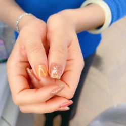-悠禾·美甲美睫·皮肤管理
