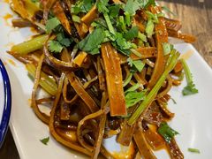 -冯烫烫跷脚牛肉·川菜小馆(武胜西街店)