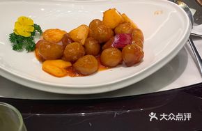 Fruit Crispy Pork in Sweet and Sour Sauce