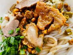 -牛八宝桂林米粉(八里庄店)