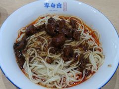 -李与白包子铺(桐梓林店)