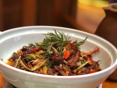 -老滇山寨•云南特色菜•地方菜•民族风情歌舞表演(金碧店)