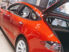 -TESLA 特斯拉(上海太古汇体验店)