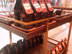 零售区-星巴克臻选(北京颐堤港中心第二店)