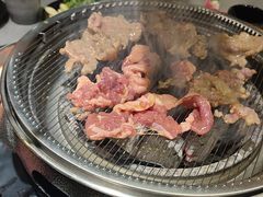 -啊美丽炭火烤肉(滑翔一店)
