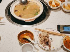 -三人行骨头王火锅(长寿店)