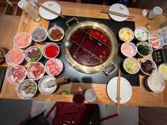 -周小明火锅(黑金冠社区店)