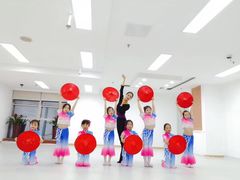 -小芳舞蹈团·少儿舞蹈·中国舞(龙江校区)