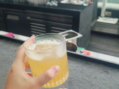 -瑰丽酒店·海吧·天际下午茶·现场DJ·天台酒吧