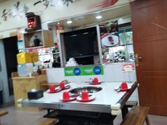 -烧哥美蛙肥肠鱼火锅·十五年社区店