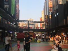 -江燕路万科里