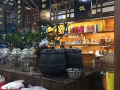 -黄桷树曹家私房菜(江与城店)