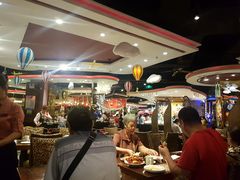 -四海一家自助餐(益田假日广场店)