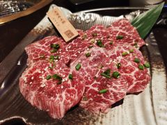-山川小町·极番烧肉(新地假日广场店)