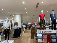-优衣库(南宁江南万达店)