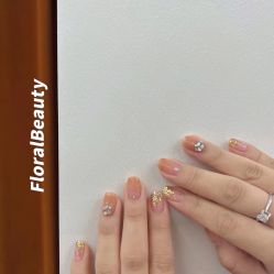-济南花里美甲美睫