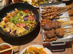 -万记麻辣烫国展总店