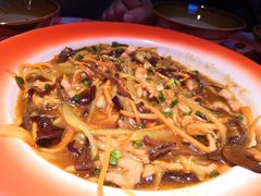 -思博半步颠小酒馆(梦时代店)