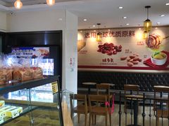 面包甜点陈列柜-味多美蛋糕(古城店)