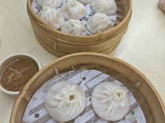 -莱莱小笼·乔艾