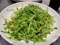 炒豆苗-荣家小吃(紫阳街店)