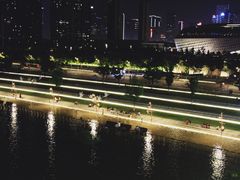 -南京眼步行桥