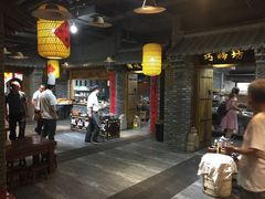 -艳阳天民俗村(公园路店)