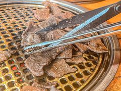 -唯成•韩国炭火烤肉 유성고기