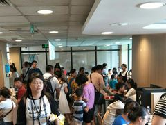 等位区-麦当劳(军博店)