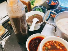 -红鼎豆捞·非遗鲍皇汤火锅(宝丰路店)