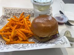 -TRIPS BURGER(大钟寺店)