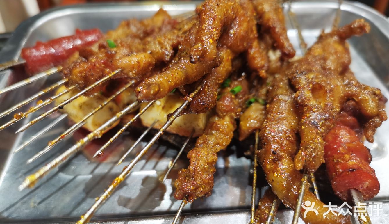 打卡“汉阳最好吃的烧烤”！[胜利]