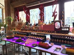 -大中华希尔顿酒店-念自助餐·嗨啤·小龙虾