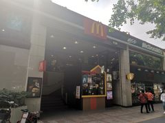 门面-麦当劳(东方时代广场分店)