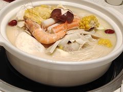 -三人行骨头王火锅(长寿店)