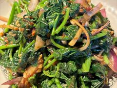 -大头虾越式风味餐厅(光明广场店)