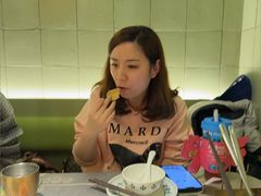 -瑞虹新天地月亮湾