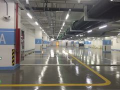 新世界大丸百货地下停车场-新世界新丸中心-地下停车场