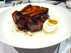 咸蛋目鱼红烧肉-屋里厢上海菜馆