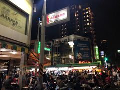 -六合夜市