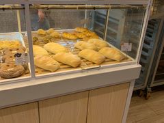 面包甜点陈列柜-奈雪的茶(东莞汇一城店)