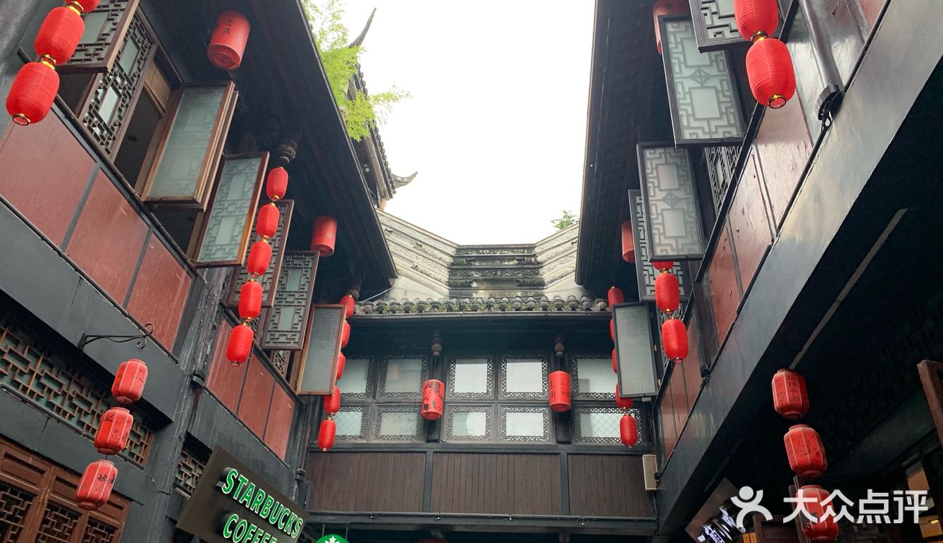 想带同事逛一下，被推荐锦里