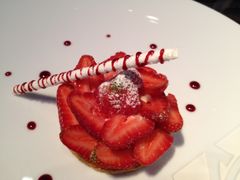 草莓派-AZUR聚(香格里拉饭店)