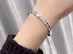 -Tiffany & Co.蒂芙尼
(广州太古汇店)