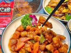 -山河屯铁锅炖·非遗东北菜(南山店)