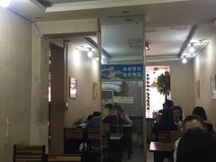 大堂-川北媳妇巴蜀砂锅荷叶粉(重庆路店)