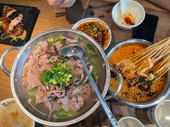 -肖四女乐山跷脚牛肉(世博源店)