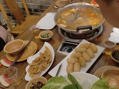 -亮欢寨酸汤鱼(沙冲路店)